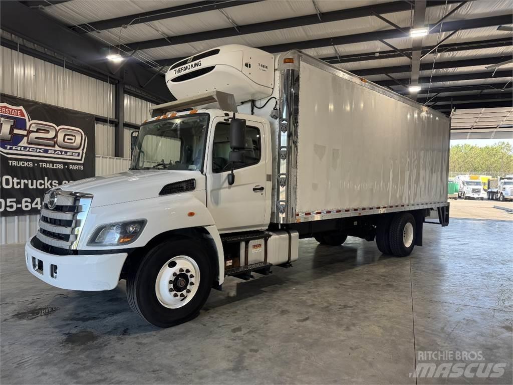 Hino 268 Camion cu control de temperatura