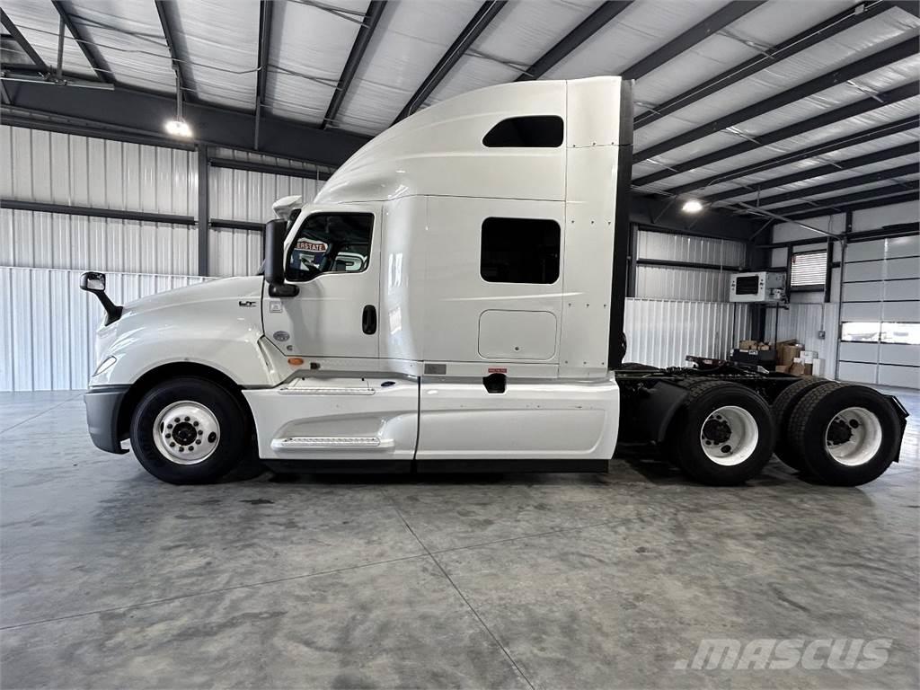 International LT625 Autotractoare