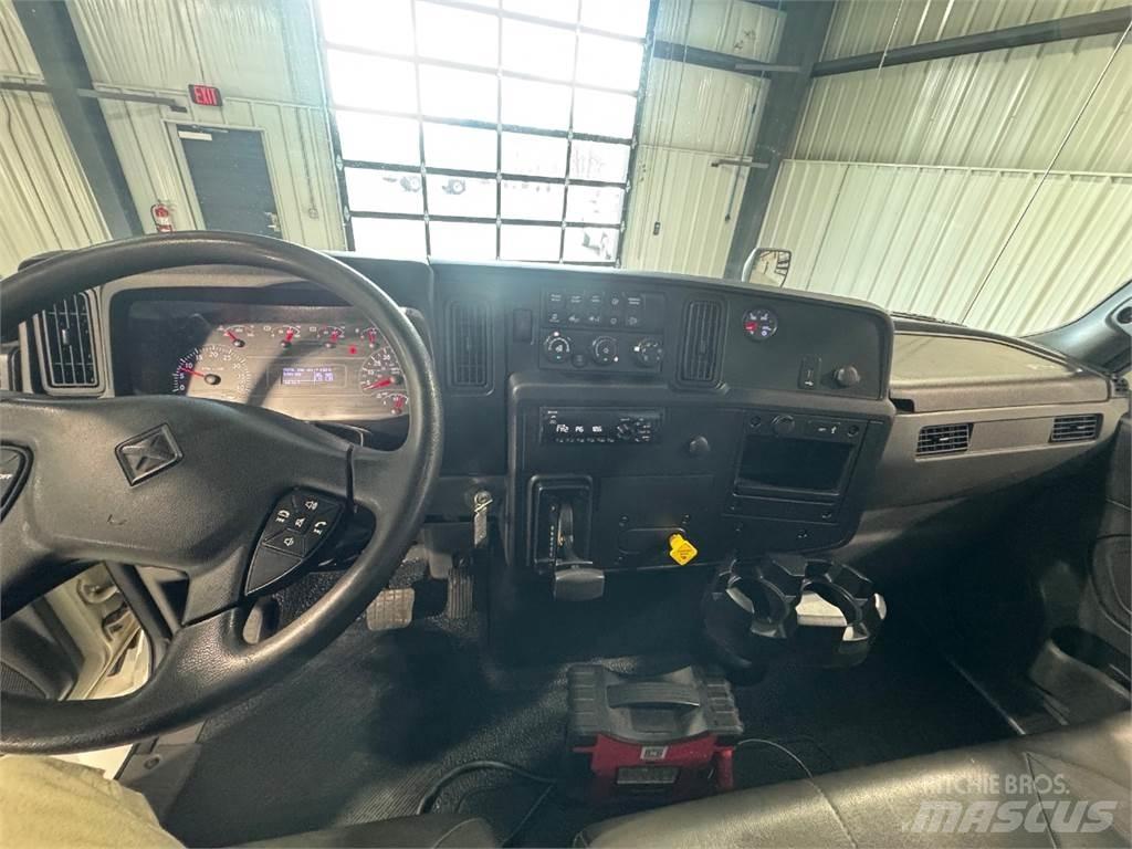 International MV607 Autocamioane