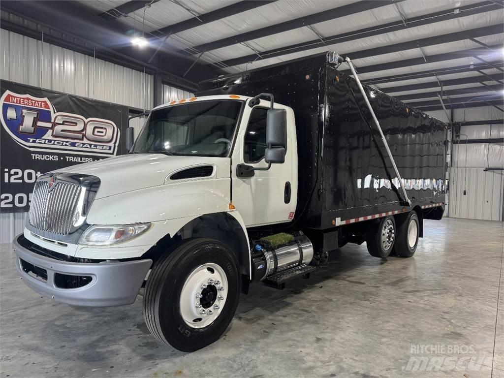 International MV607 Autobasculanta