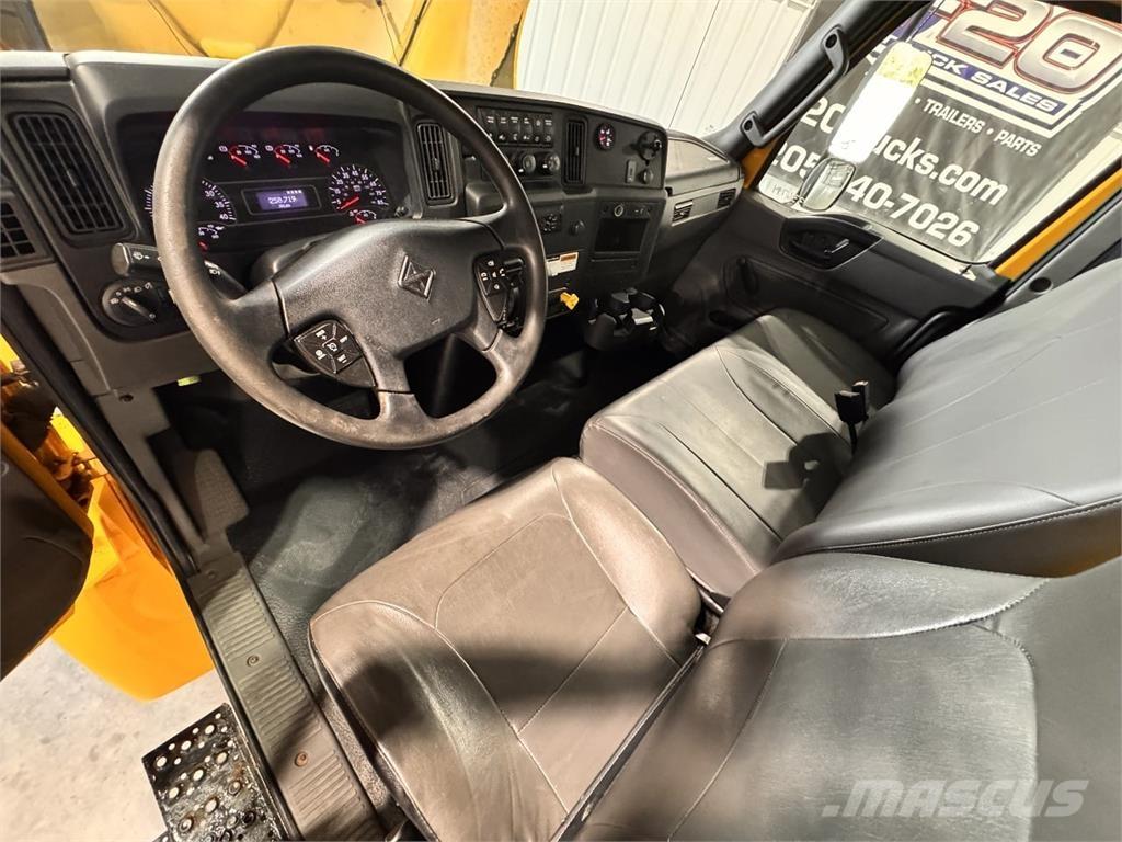 International MV607 Autocamioane