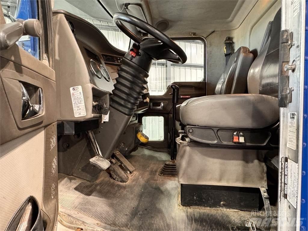 Kenworth T370 Camioane platforma/prelata