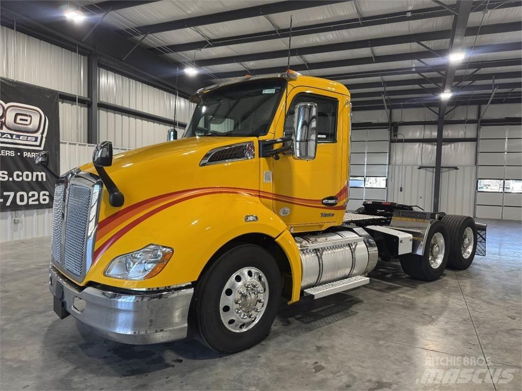 Kenworth T680 Autotractoare