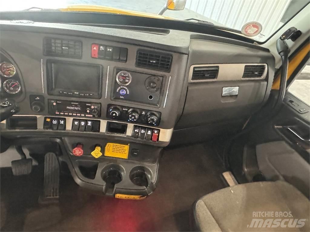 Kenworth T680 Autotractoare