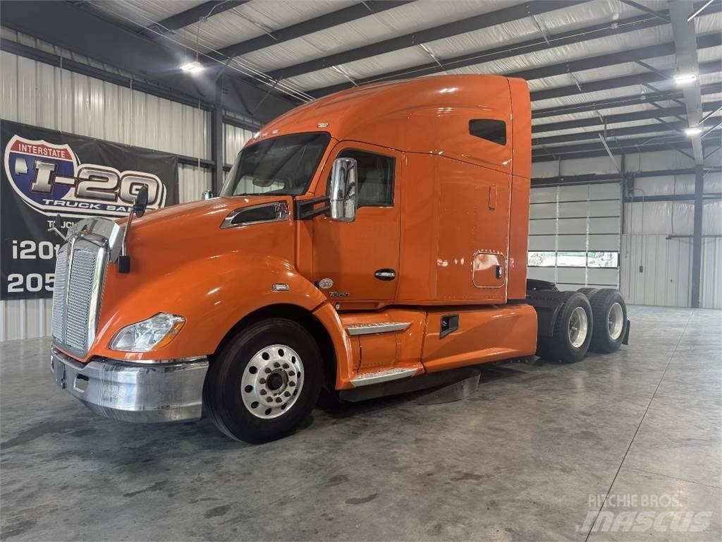 Kenworth T680 Autotractoare