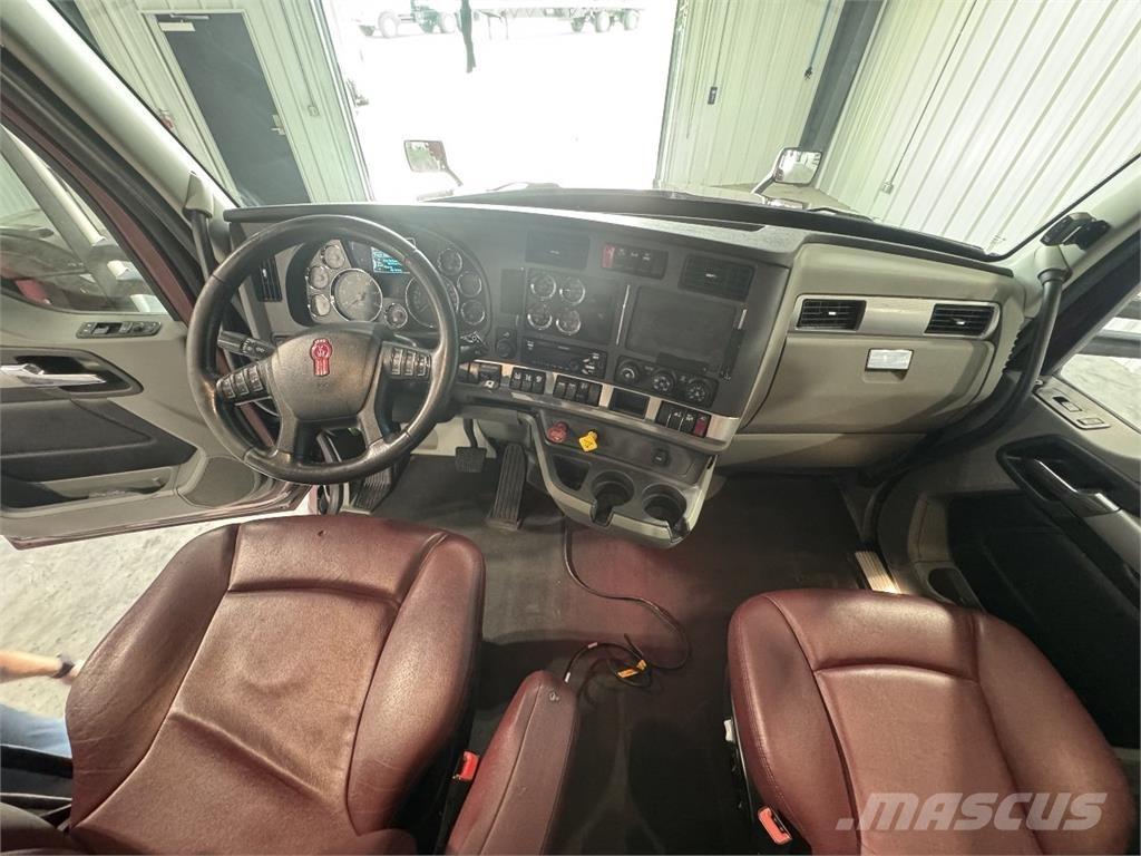 Kenworth T680 Autotractoare