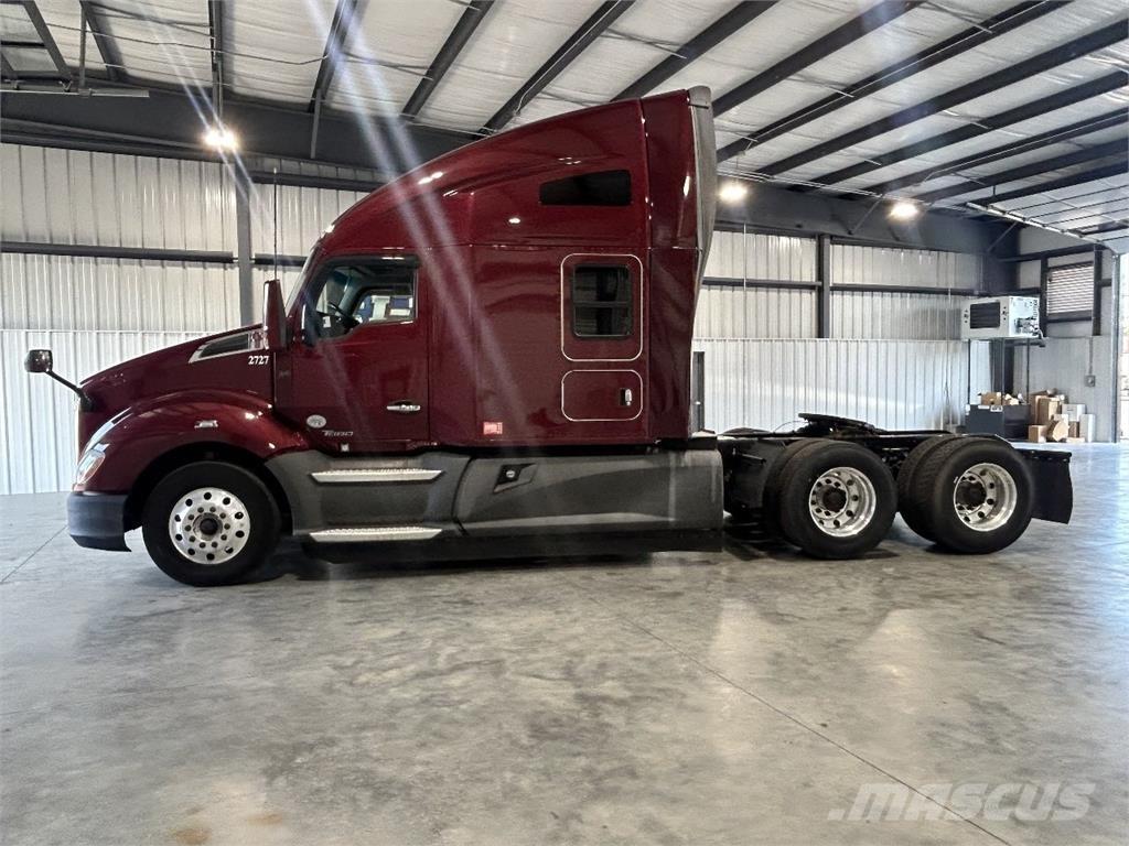 Kenworth T680 Autotractoare