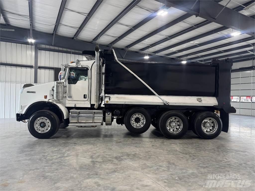 Kenworth T800 Autobasculanta
