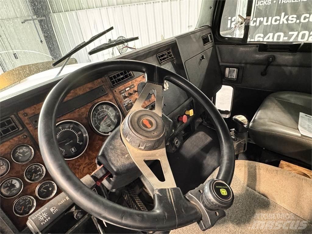 Kenworth T800 Autotractoare