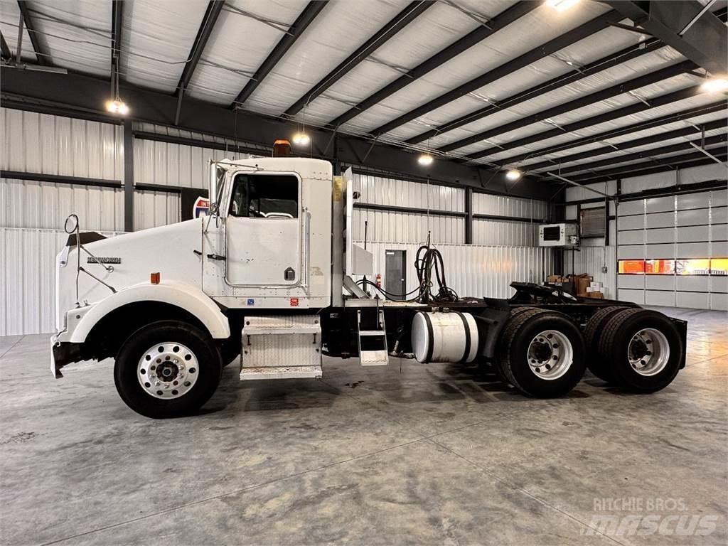 Kenworth T800 Autotractoare