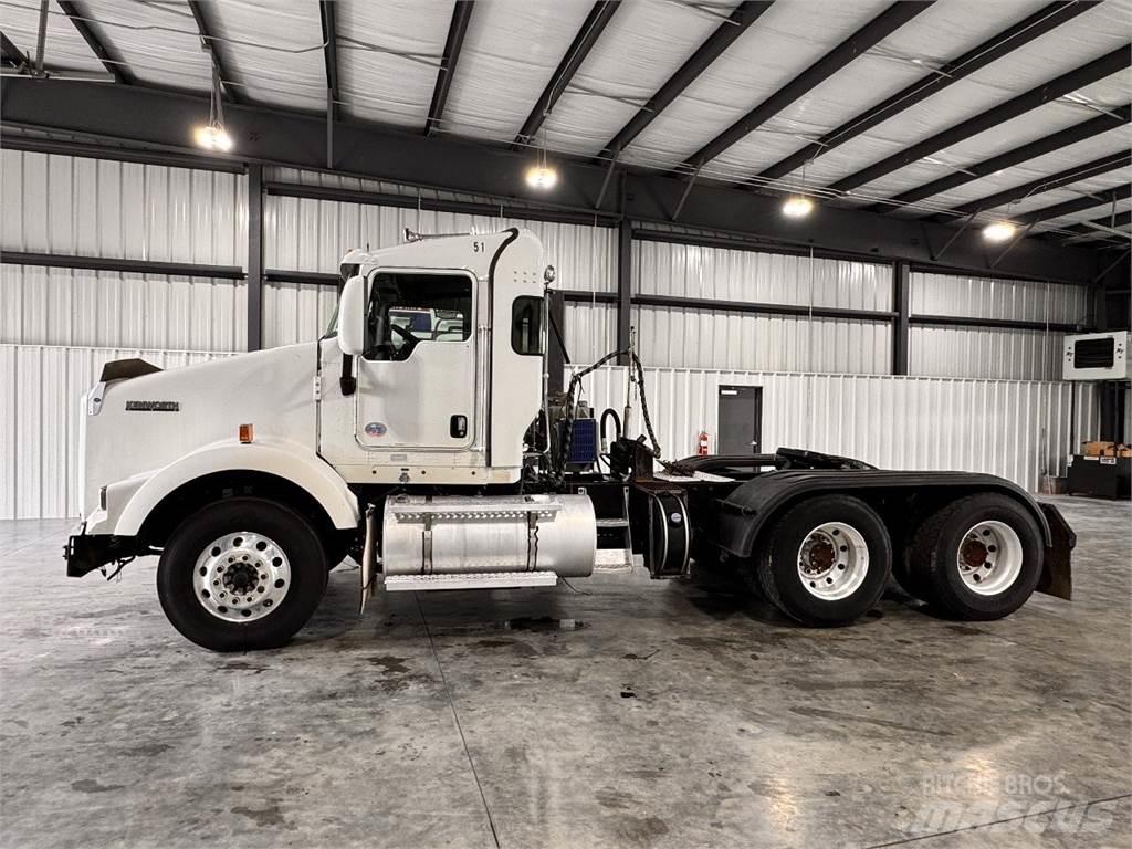 Kenworth T800 Autotractoare