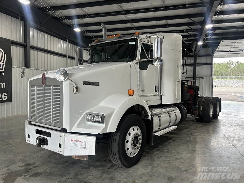 Kenworth T800 Autotractoare