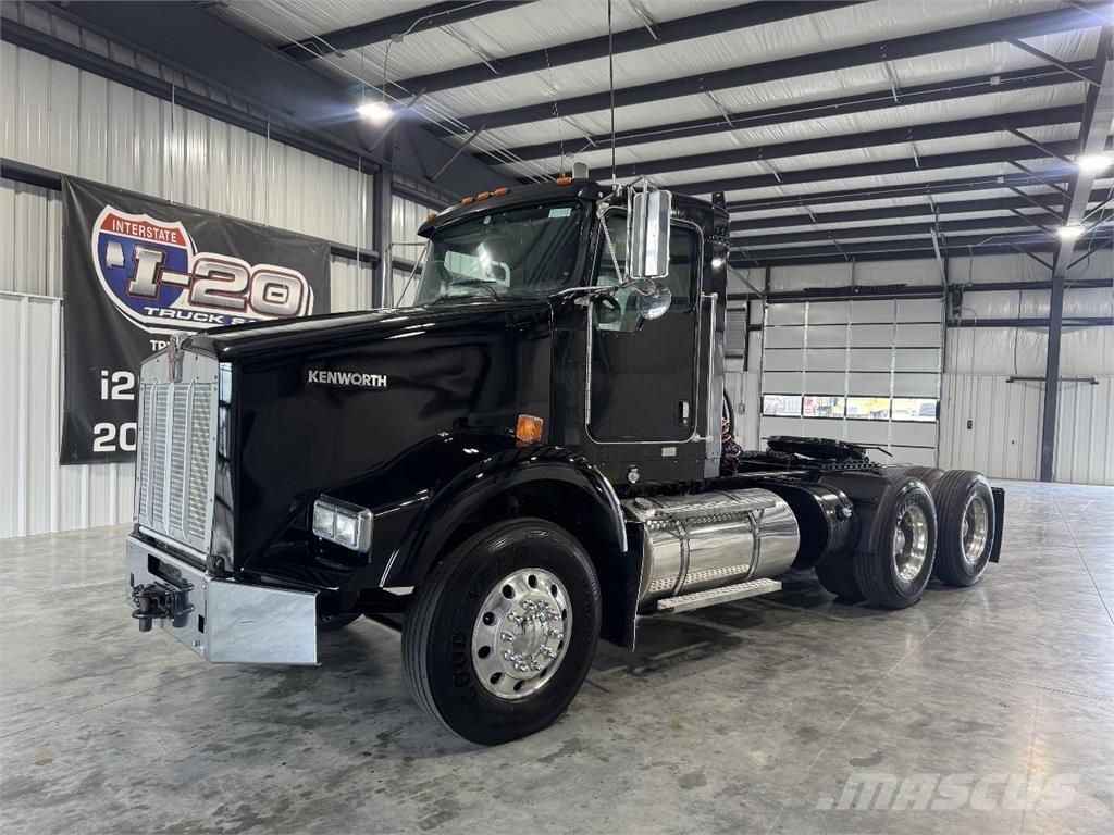 Kenworth T800 Autotractoare