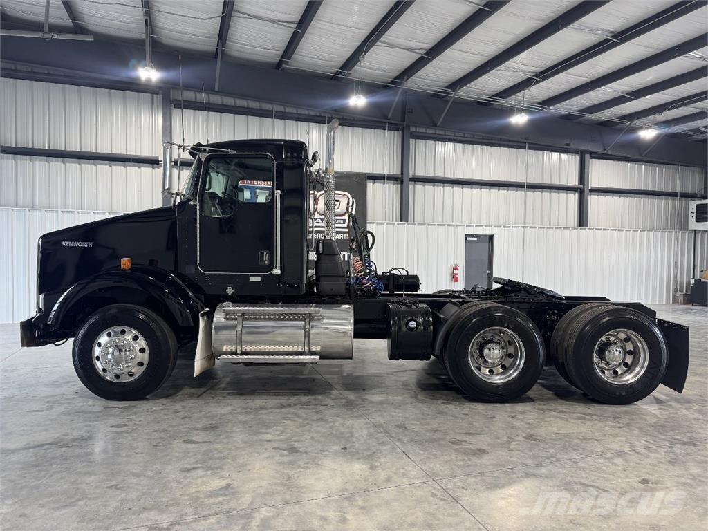 Kenworth T800 Autotractoare