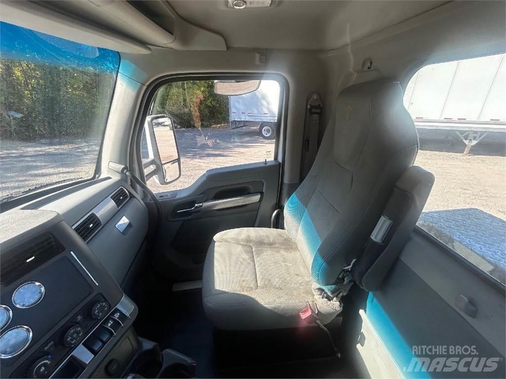 Kenworth T880 Autotractoare