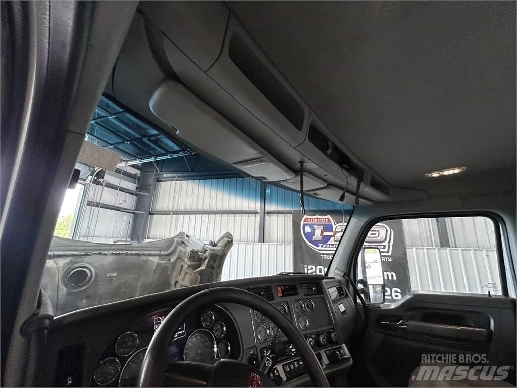 Kenworth T880 Autotractoare