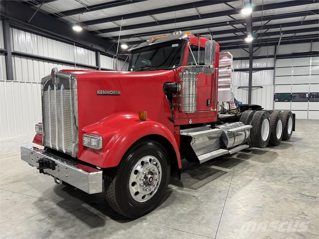 Kenworth W900L Autotractoare