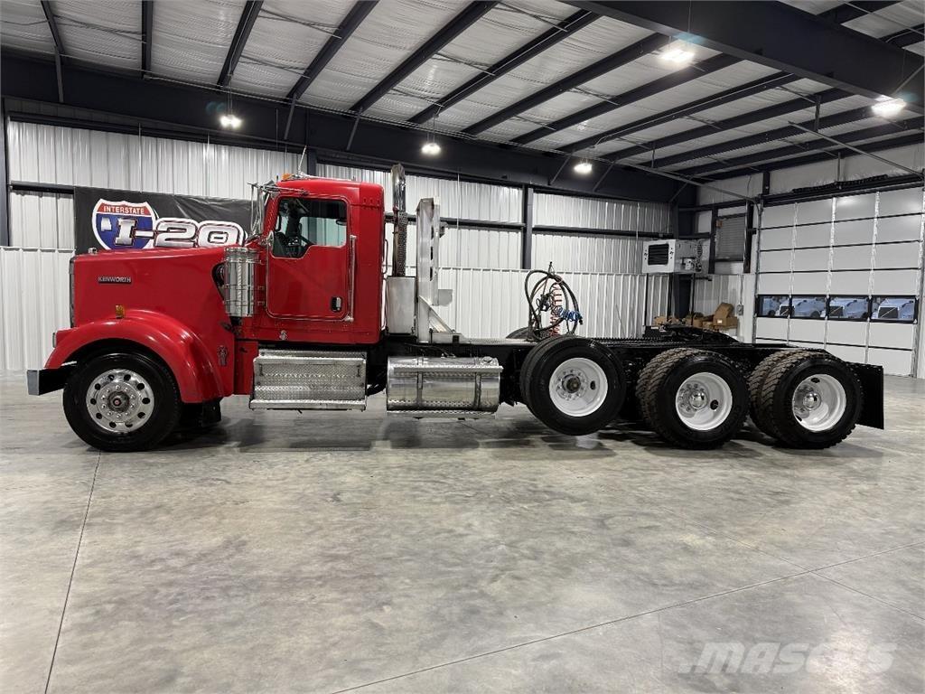 Kenworth W900L Autotractoare