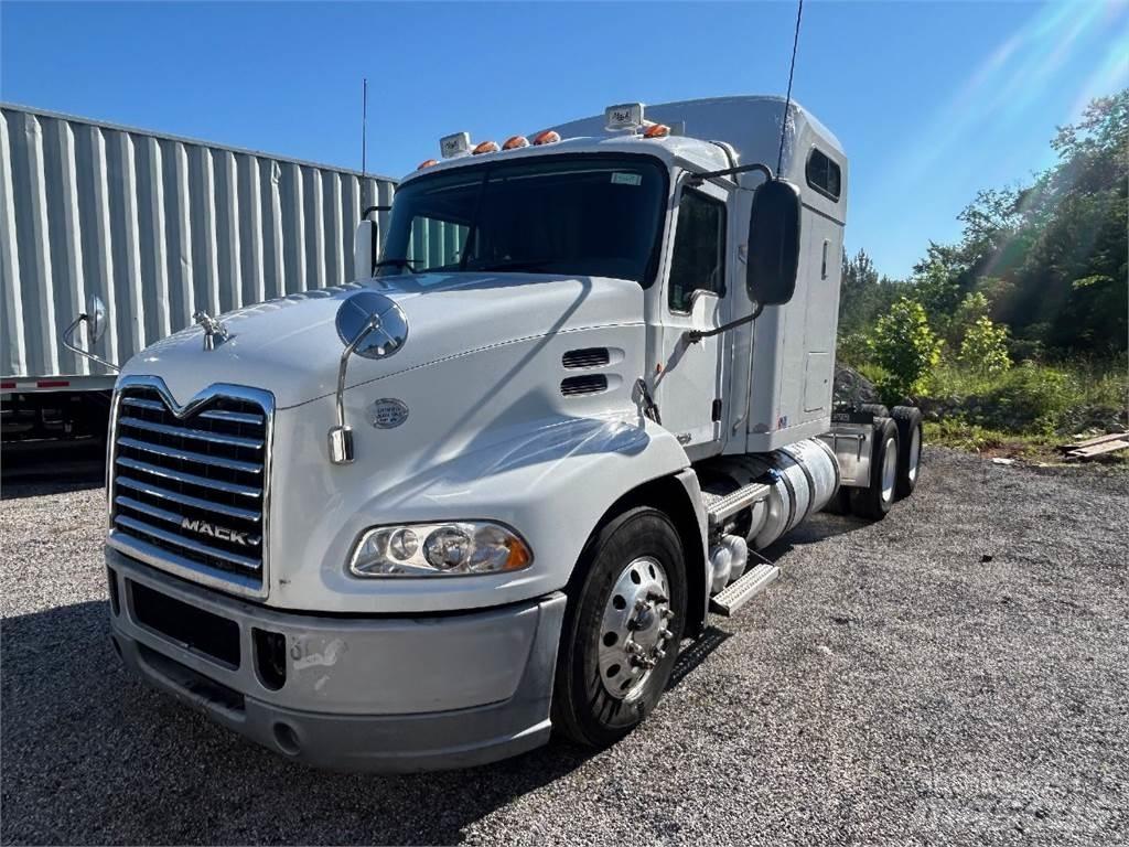 Mack CXU613 Autotractoare