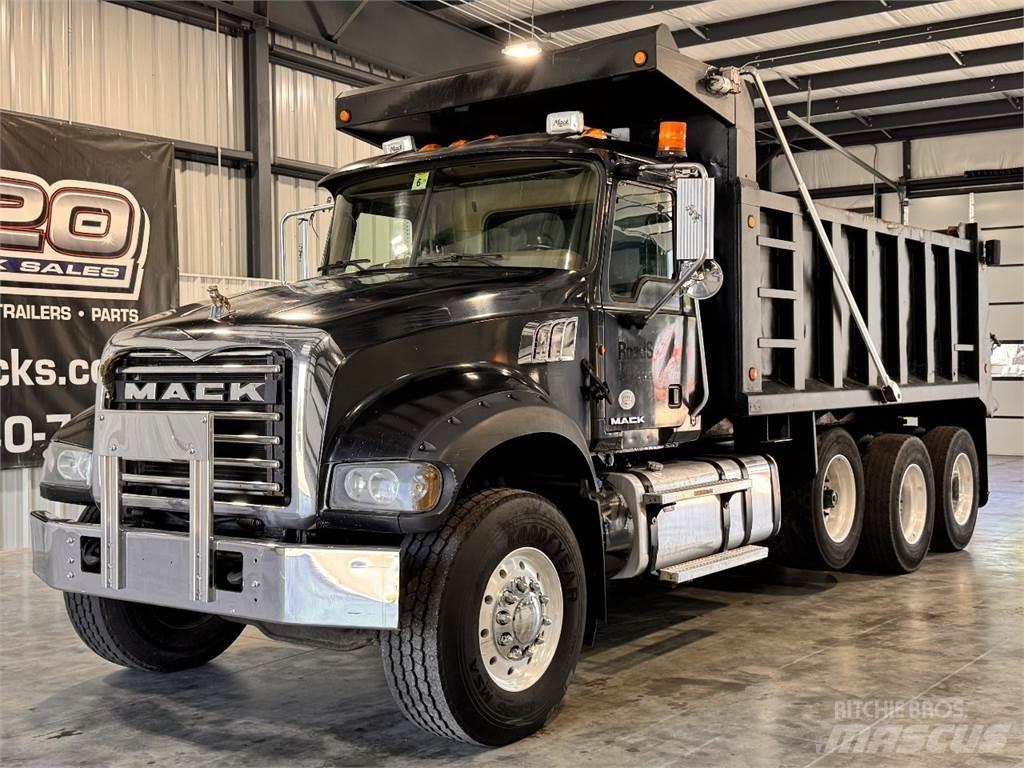 Mack GU713 Autobasculanta