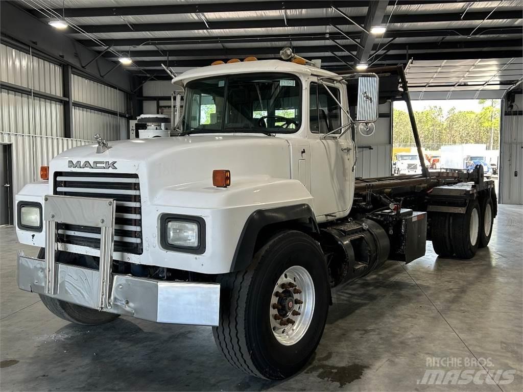 Mack RD688S Camion cadru container