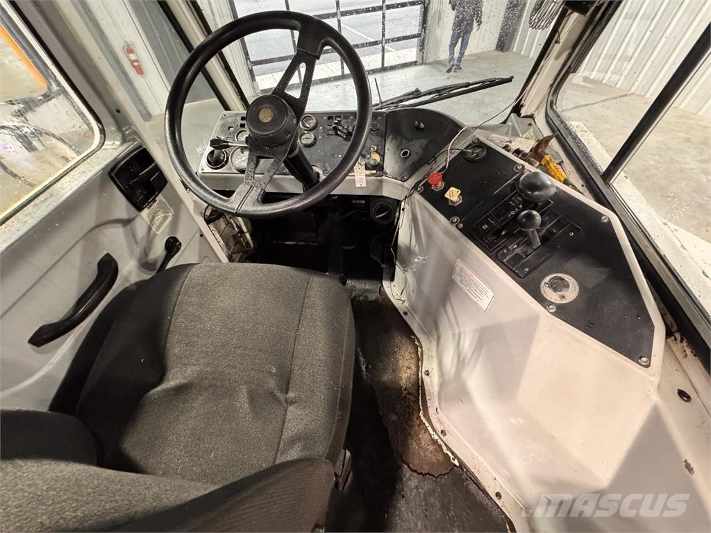 Ottawa Kalmar Adaptor terminal