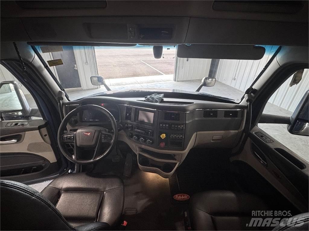 Peterbilt 579 Autotractoare