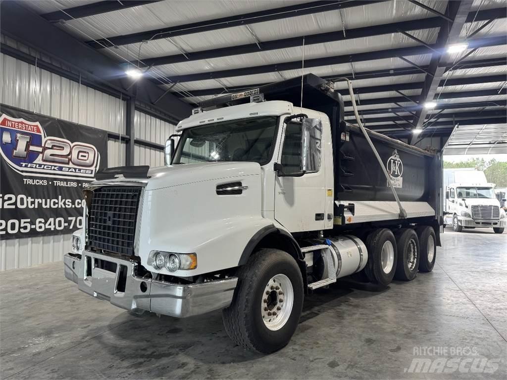 Volvo VHD Autobasculanta