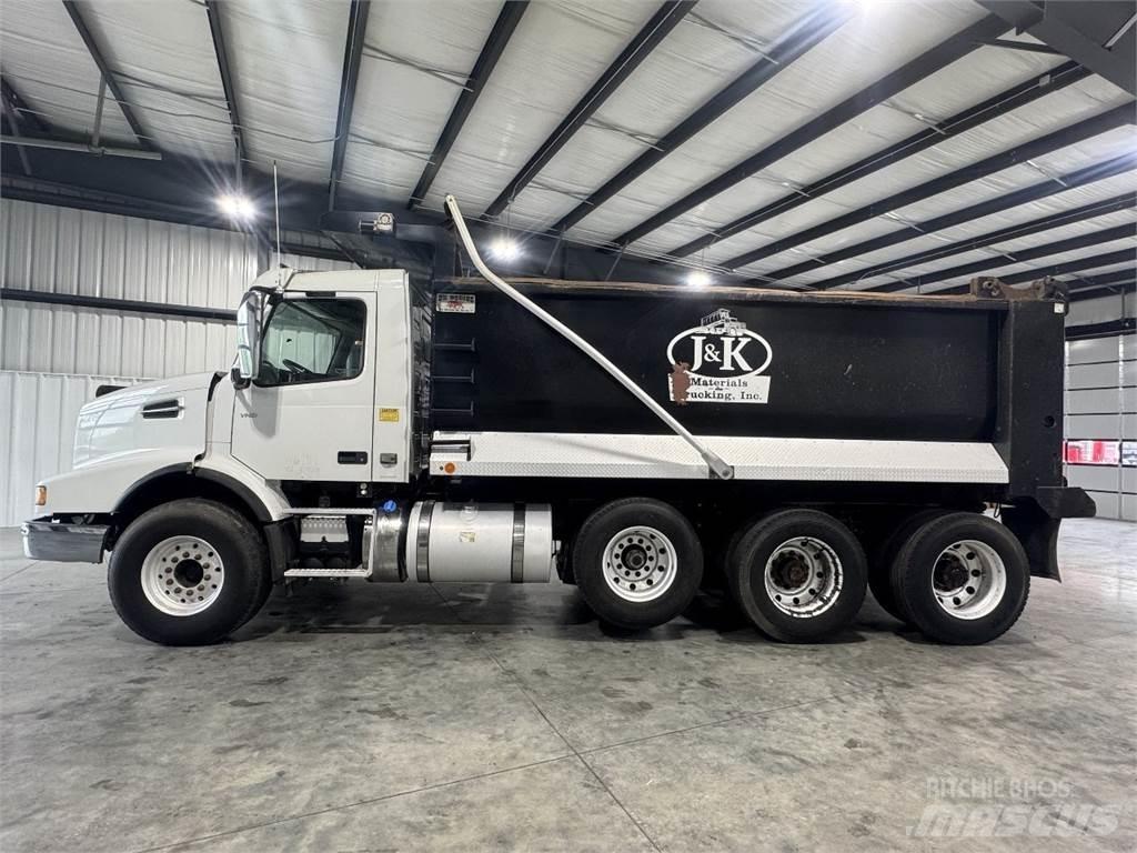 Volvo VHD Autobasculanta