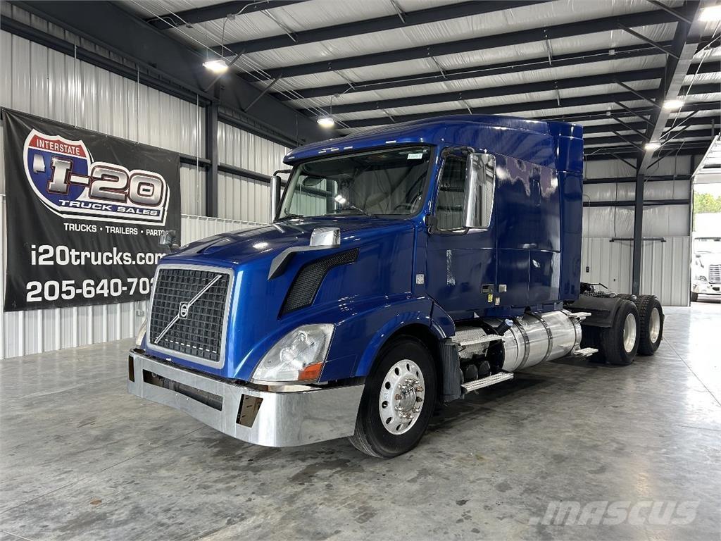 Volvo VNL630 Autotractoare