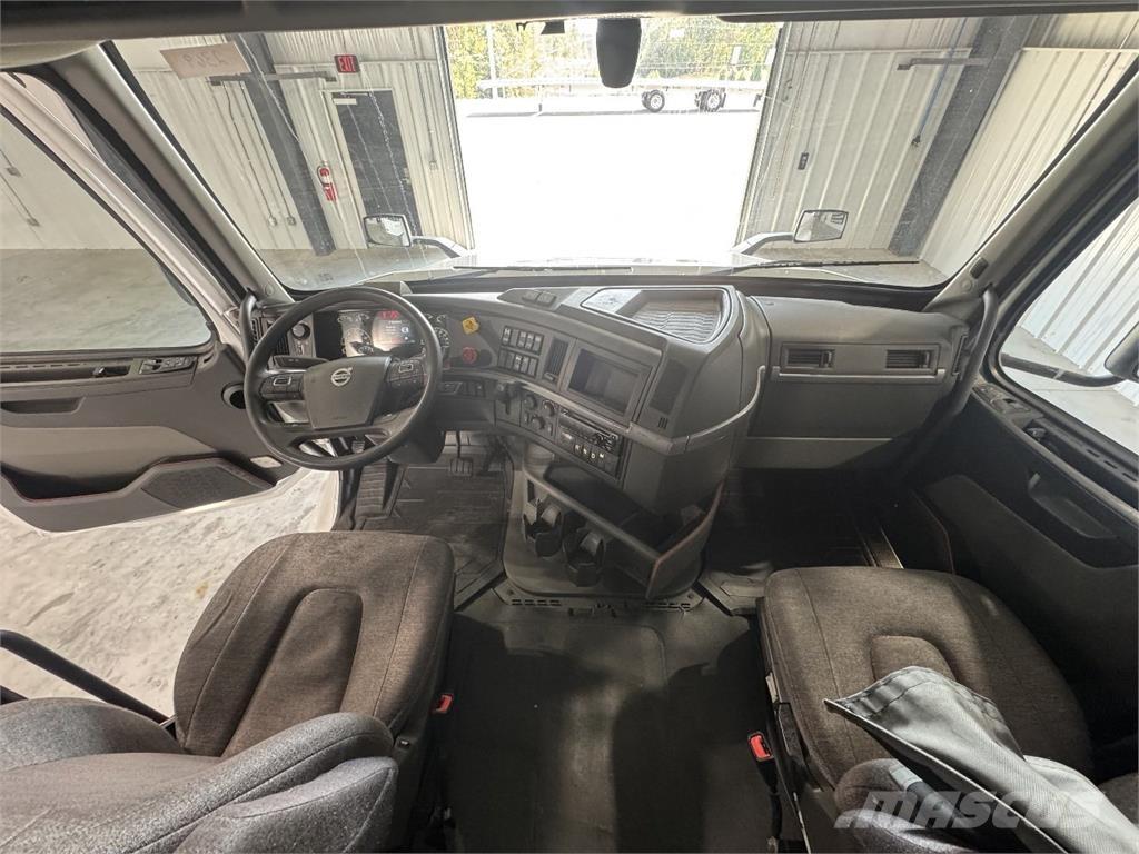 Volvo VNL760 Autotractoare