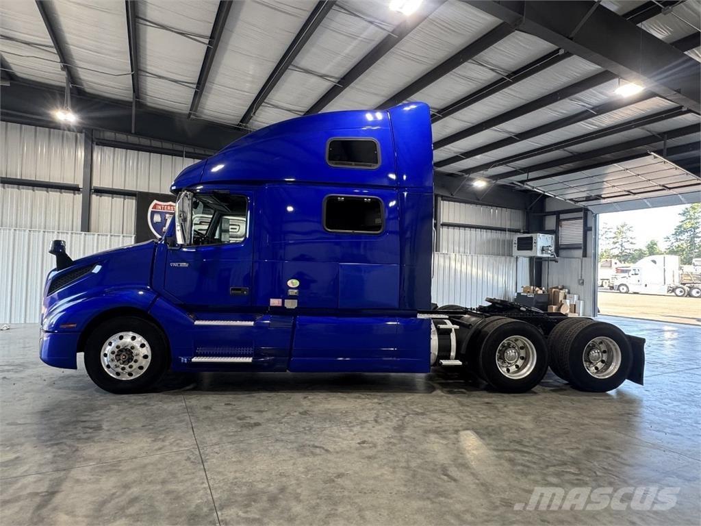 Volvo VNL860 Autotractoare