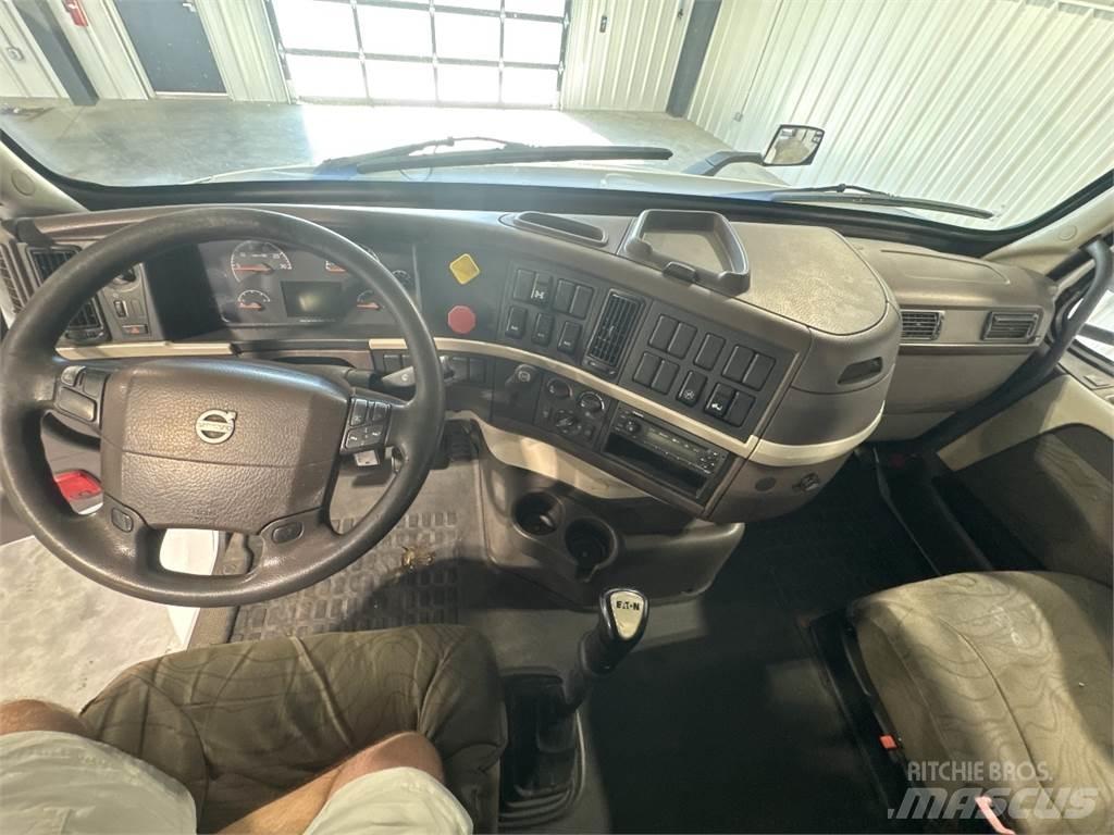Volvo VNM64T200 Autotractoare