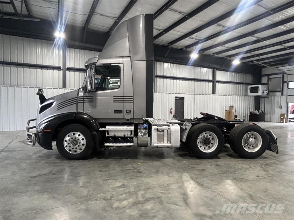 Volvo VNR Autotractoare