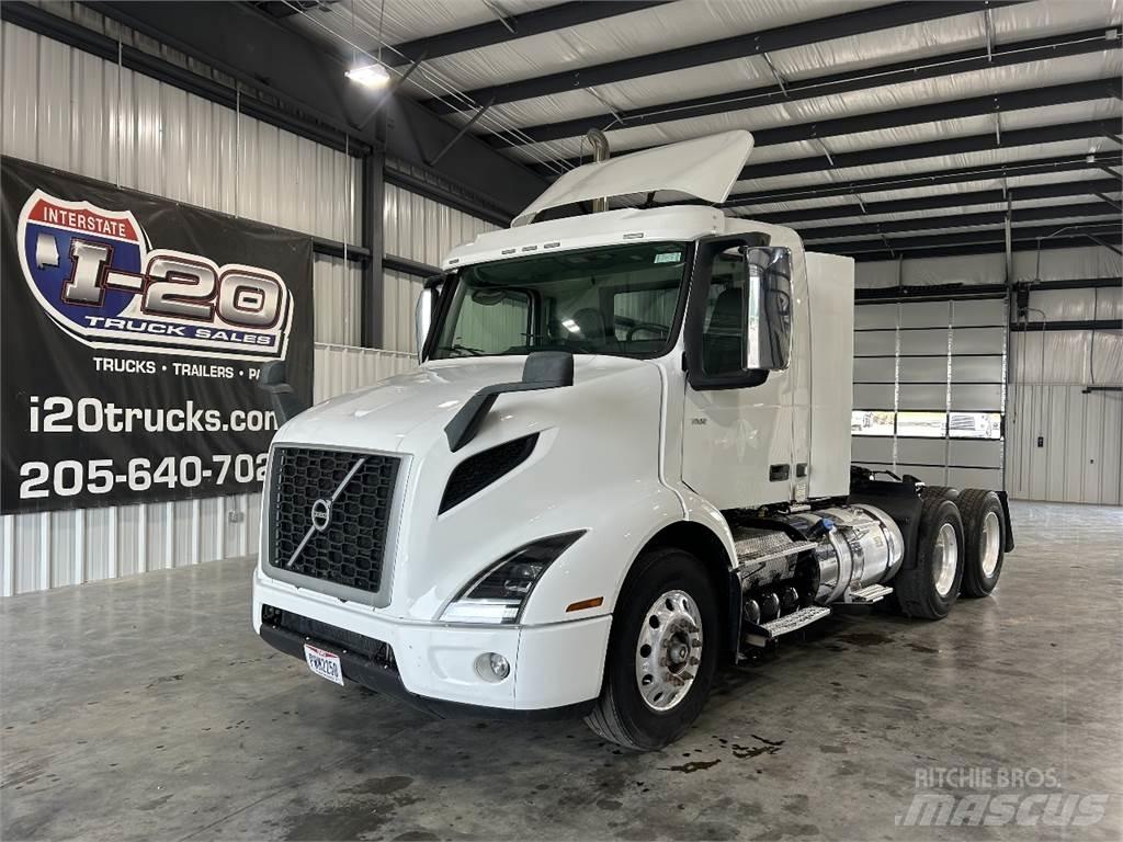 Volvo VNR64T300 Autotractoare