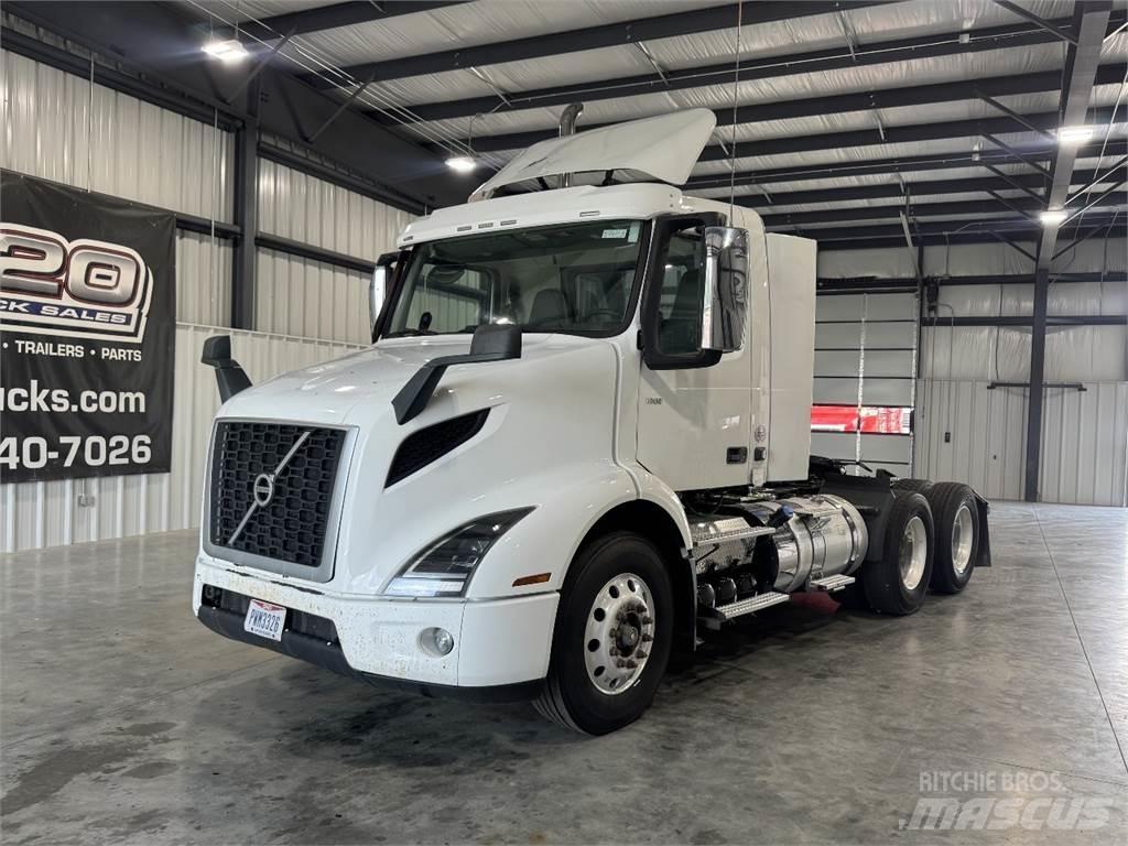 Volvo VNR64T300 Autotractoare