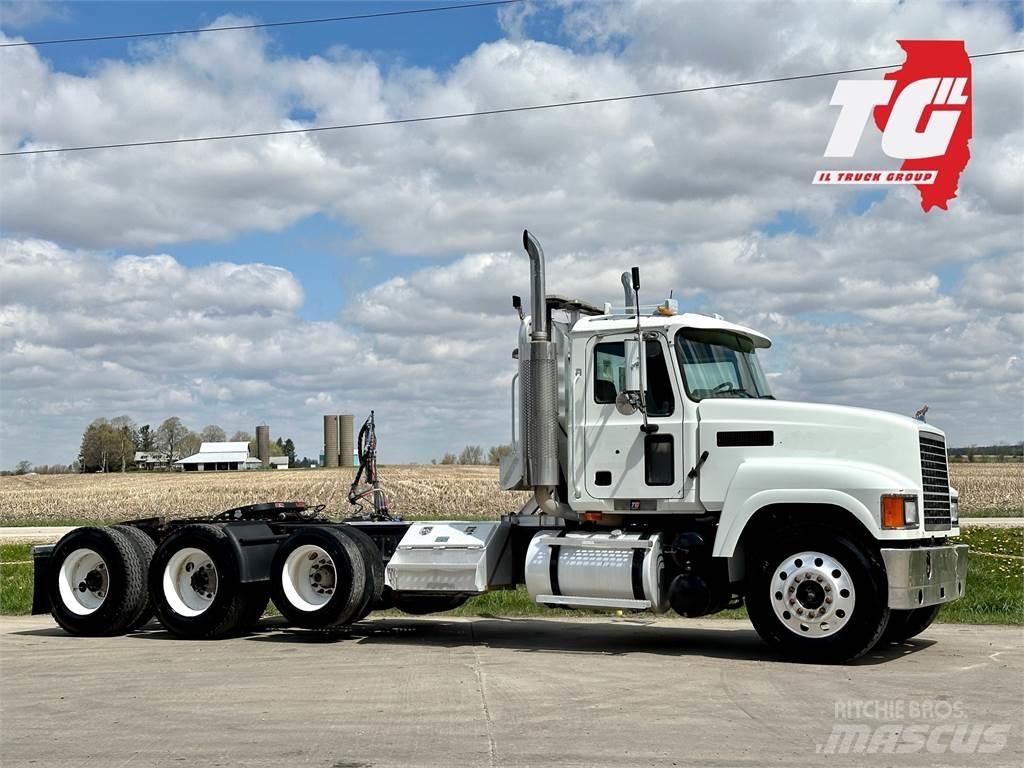 Mack CH613 Autotractoare