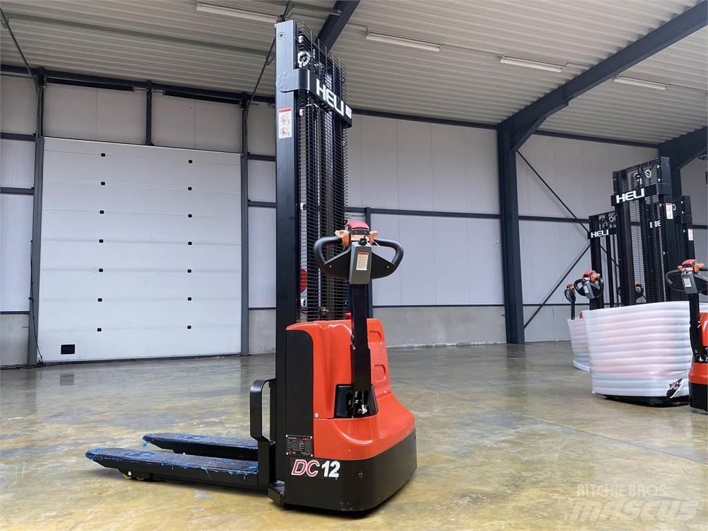 Heli CDD12J Transpaleti autopropulsanti