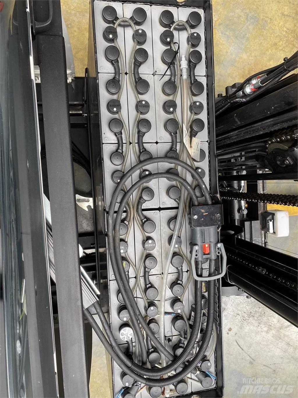 Toyota BT RRE140E Stivuitor cu catarg retractabil