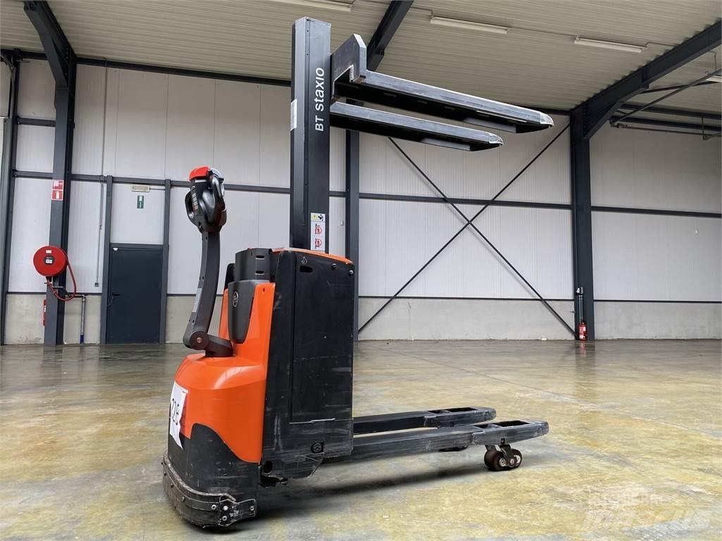 Toyota BT SWE080L Transpaleti autopropulsanti