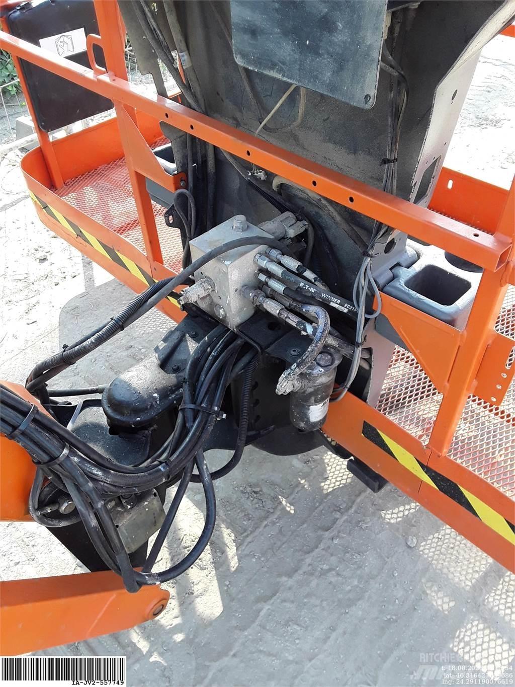 JLG 860SJ Nacele cu brat articulat