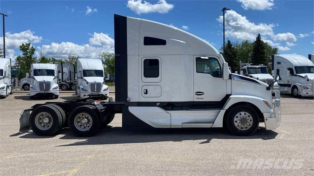 Kenworth T680 Autotractoare