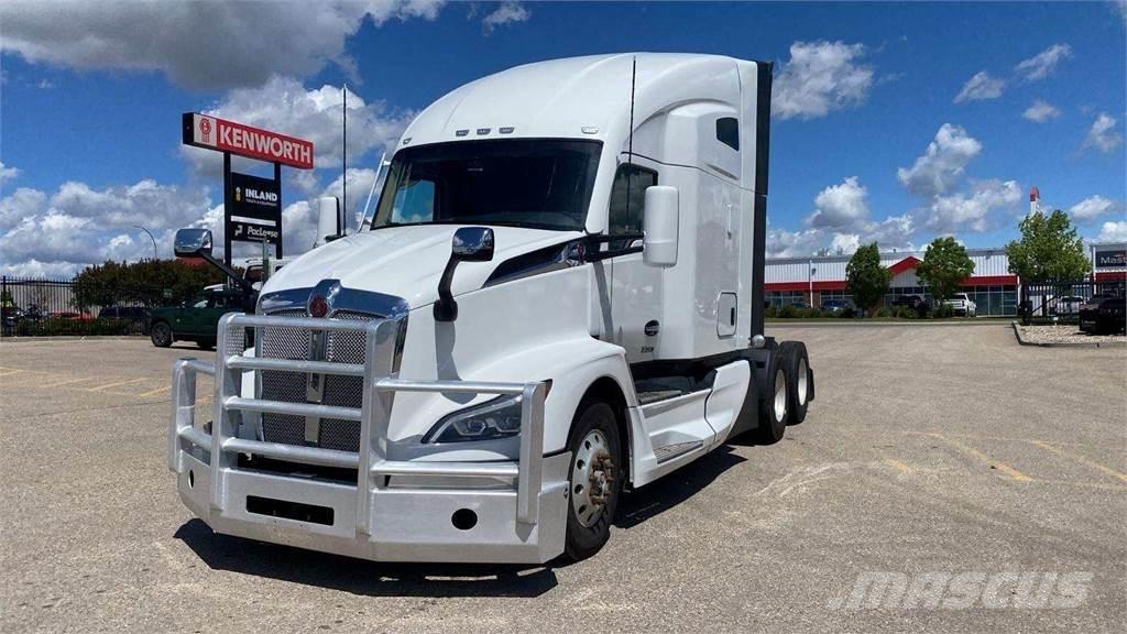 Kenworth T680 Autotractoare