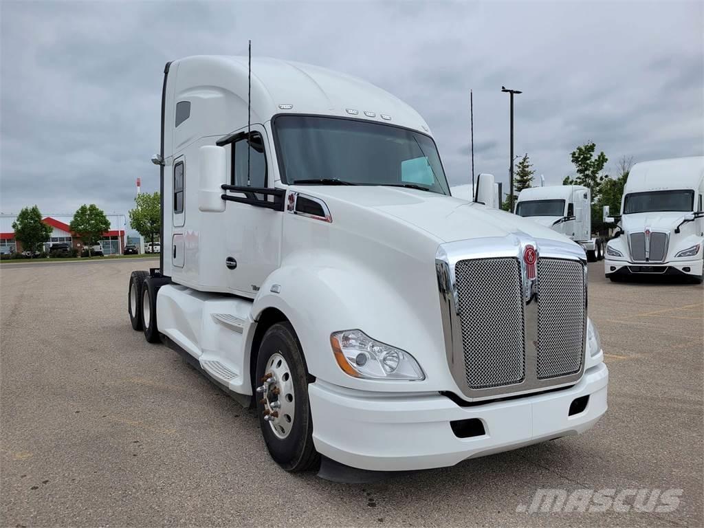 Kenworth T680 Autotractoare