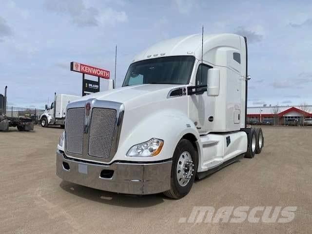Kenworth T680 Autotractoare