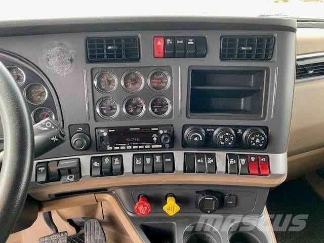 Kenworth T680 Autotractoare