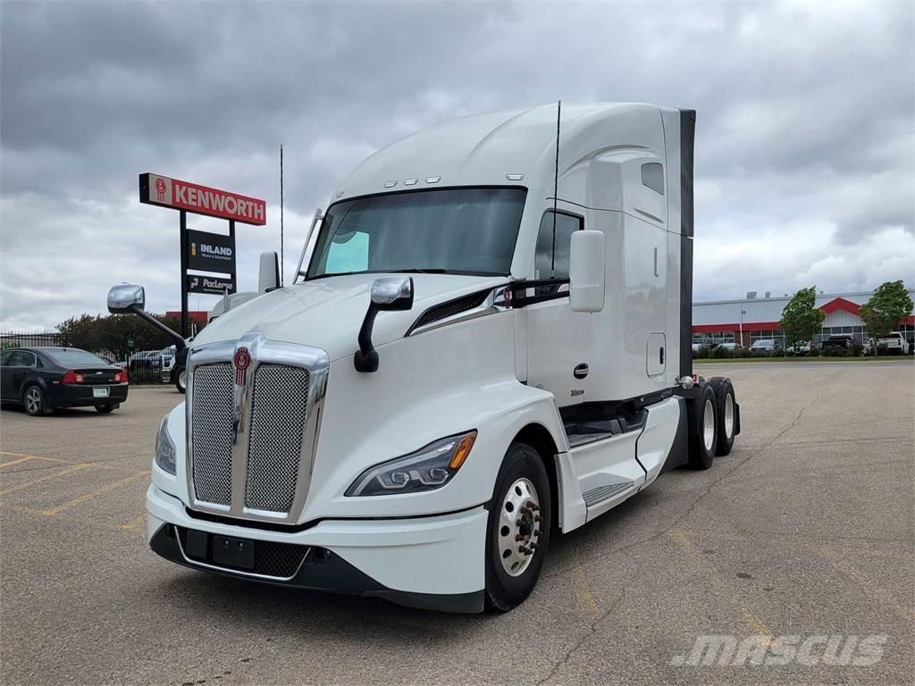 Kenworth T680 Autotractoare