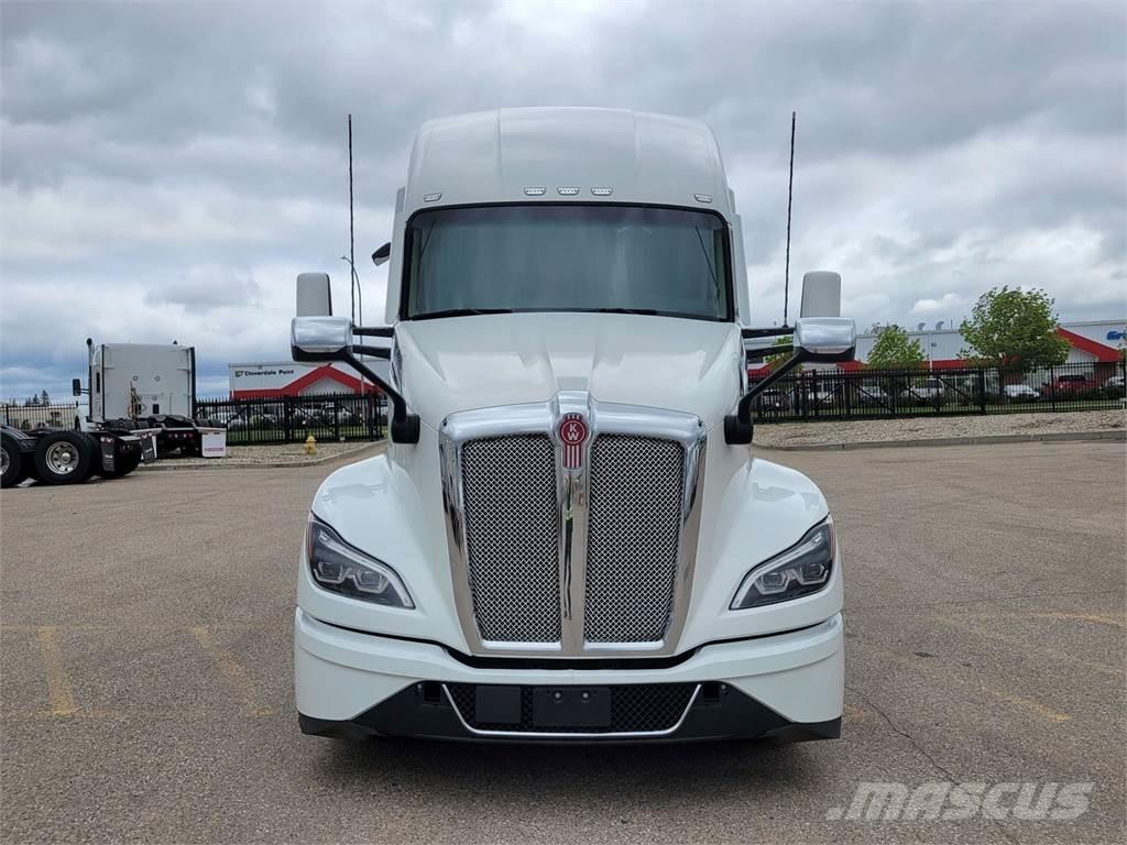 Kenworth T680 Autotractoare