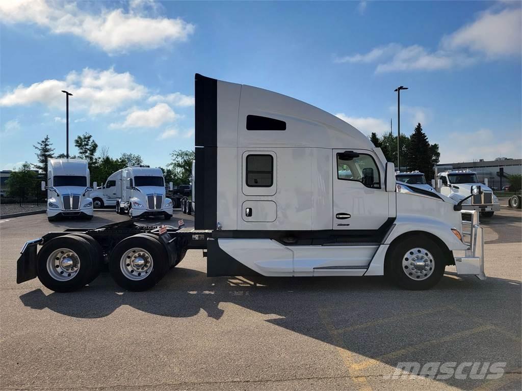 Kenworth T680 Autotractoare