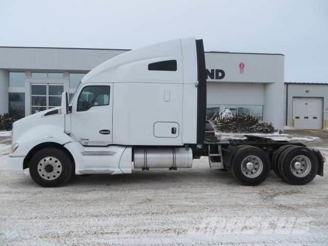 Kenworth T680 Autotractoare